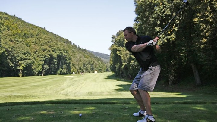 V rámci turnaja na Alpinke aj dražba sochy Zdena Cháru